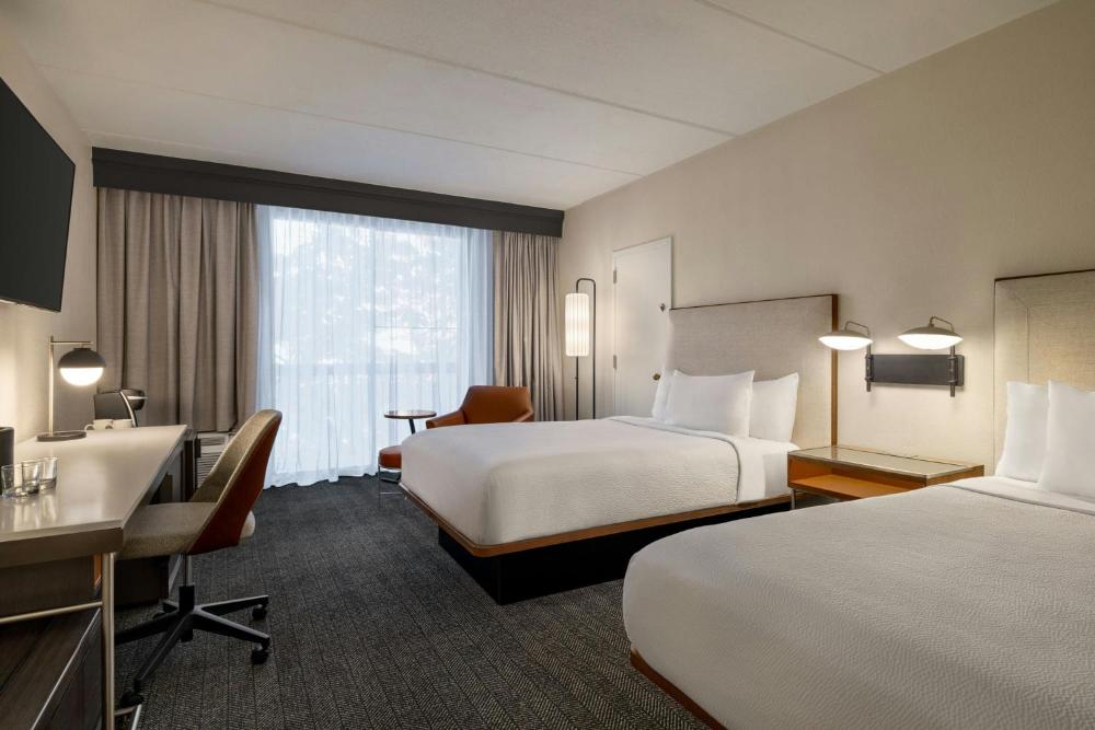 Queen Room with Two Queen Beds interior